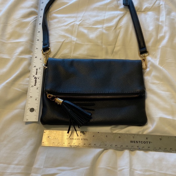 2 Vegan Leather cross body bags black and camel - Picture 4 of 10